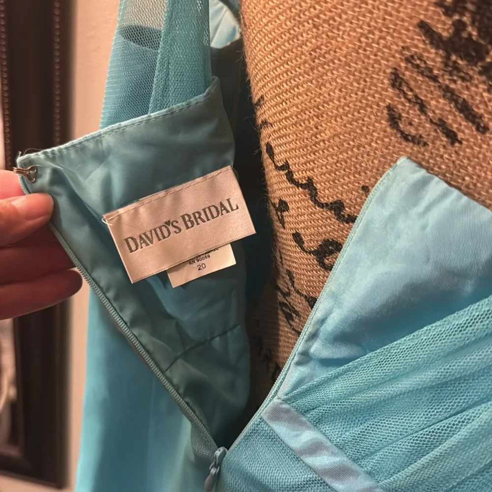 David’s Bridal🩵 teal dress like new - Picture 9 of 12